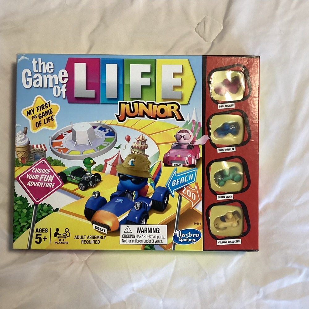 Hasbro The Game of Life Junior - Colorful Adventure Board Game